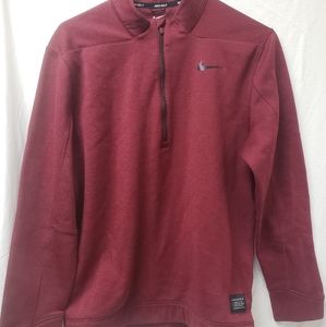Mens Nike pull over.